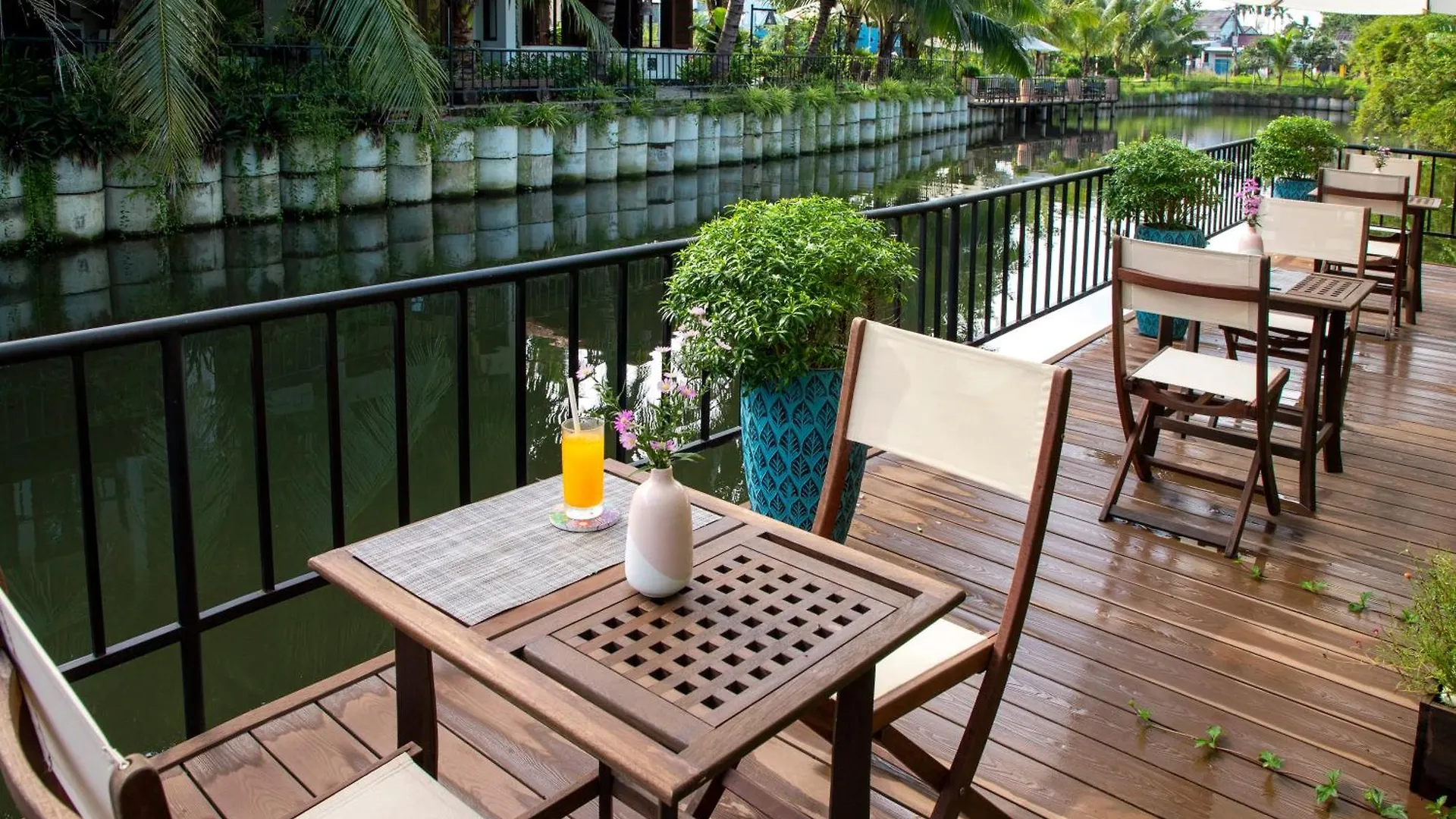 Mayci Boutique Hotel & Restaurant By Amber Vietnam
