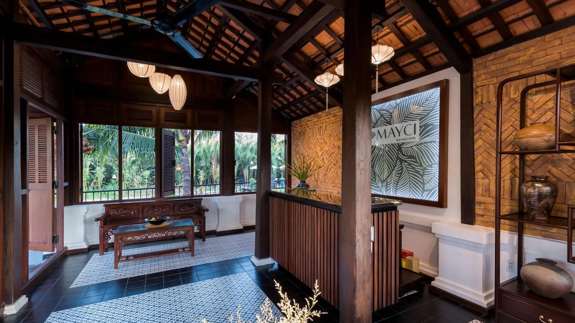 Mayci Boutique Hotel & Restaurant By Amber