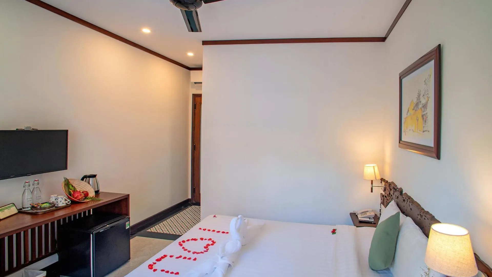 Mayci Boutique Hotel & Restaurant By Amber